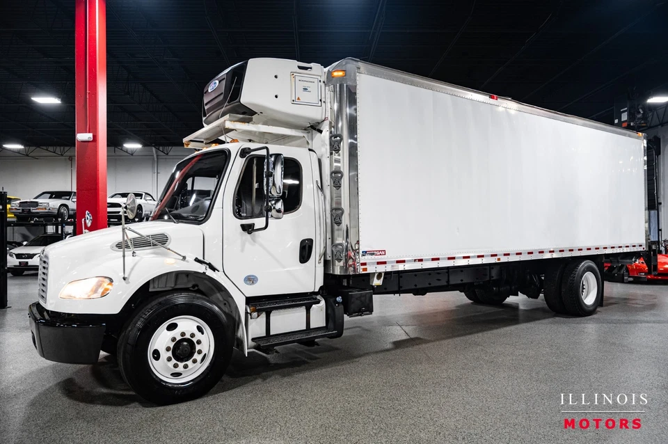 Caminhão caixa frigorífica Freightliner M2 106 serviço médio 26 pés 2018 - Imagem 2 de 4