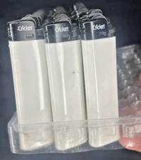 NEW DISPLAY = 30 White CRICKET LIGHTERS Great For Logos