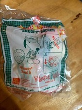 snoopy soccer head it 2006 mcdonald happy meal toy new