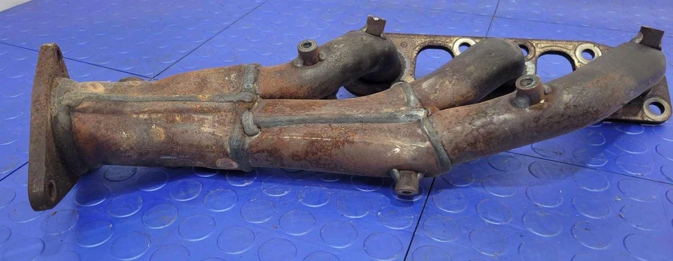 Colector de escape derecho lado pasajero Nissan Infiniti 3,7 L 370Z Q40 Q50 Q70 OEM Foto 2 de 4