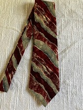 OSCAR DE LA RENTA Tie VINTAGE Red Made In USA 100% Silk designer business corp