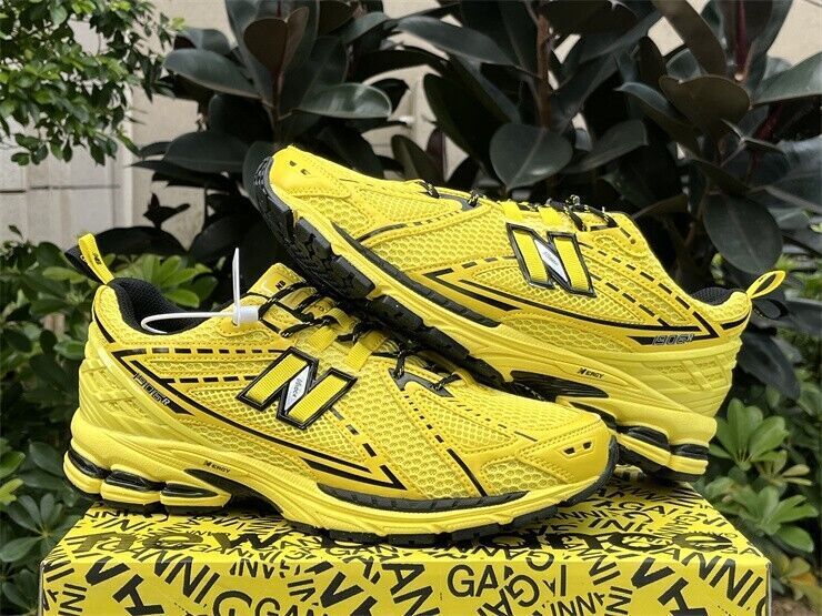 New Balance 1906R x GANNI Low Blazing Yellow Men's M1906RGA New Balance 1906R x GANNI Low Blazing Yellow Men's M1906RGA