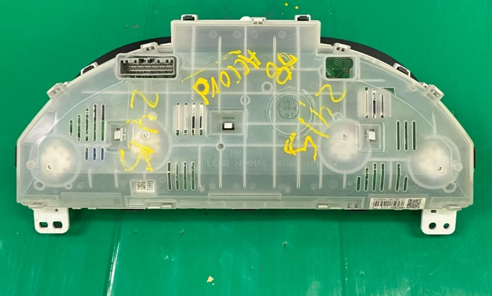2008-2012 Honda Accord Speedometer Cluster 66k Miles 78100-A113 - Image 3 of 3