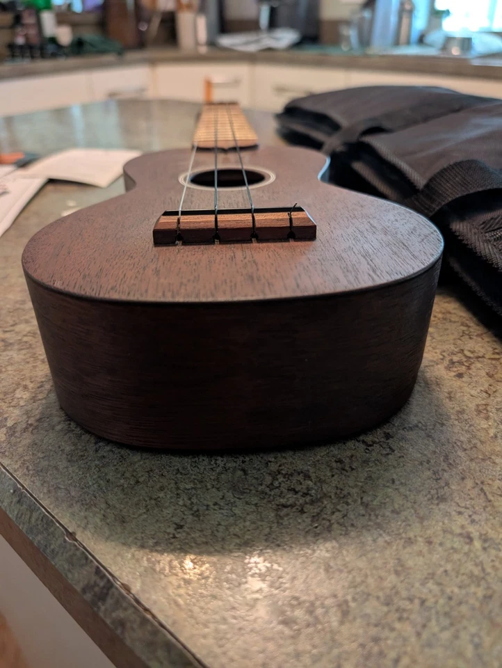 MARTIN & CO S-O 4-String UKE Ukelele with Original Case EXCELLENT - Image 3 of 4