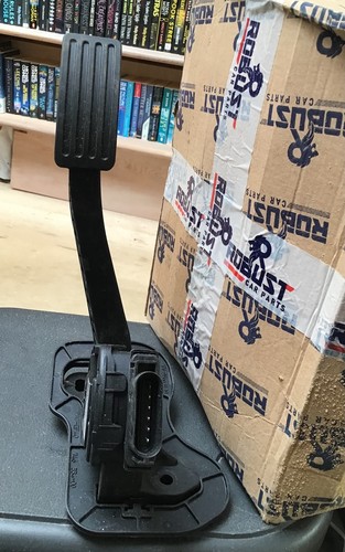 6PV009 238-20 ACCELERATOR / THROTTLE PEDAL FOR FORD TRANSIT - ROBUST - NEW - Picture 3 of 3
