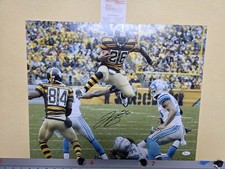 LeVeon Bell Pittsburgh Steelers Autographed Bumblebee 20x16 Photo JSA