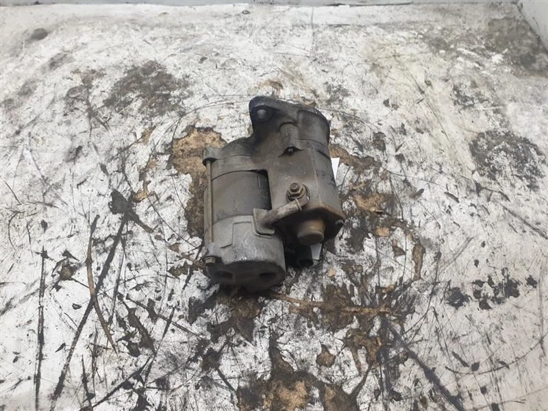 MONTAJE MOTOR ARRANQUE 4 CILINDROS PICKUP TOYOTA 92-95  Foto 3 de 4