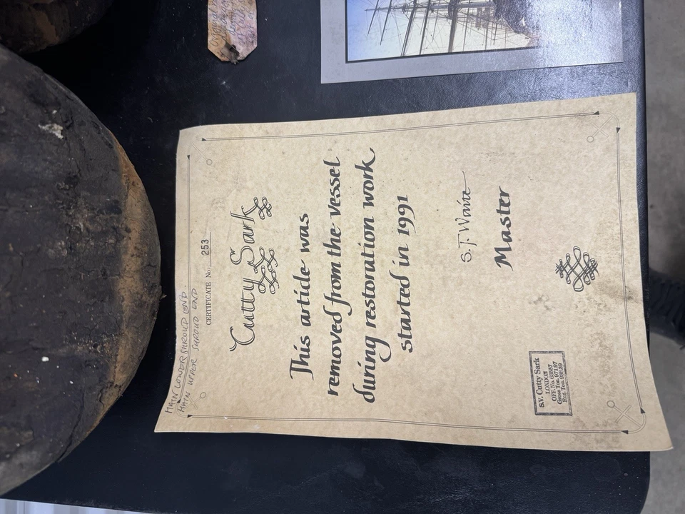 Auténticos Deadeyes grandes en cubierta de alambre de acero alquitranado del “CUTTY SARK” con certificado de autenticidad Foto 2 de 4