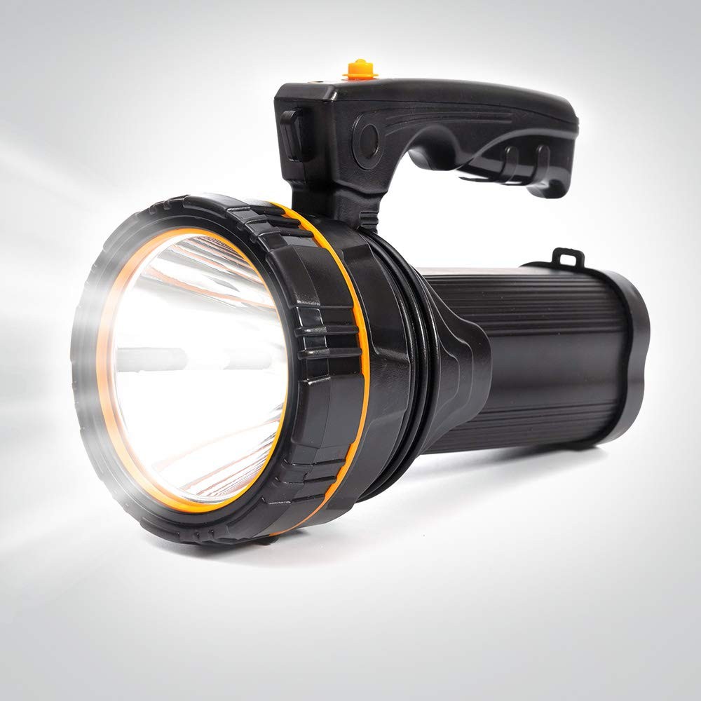 Lampe torche LED puissante USB C et sa grande autonomie de batterie 10000mah pour le camping