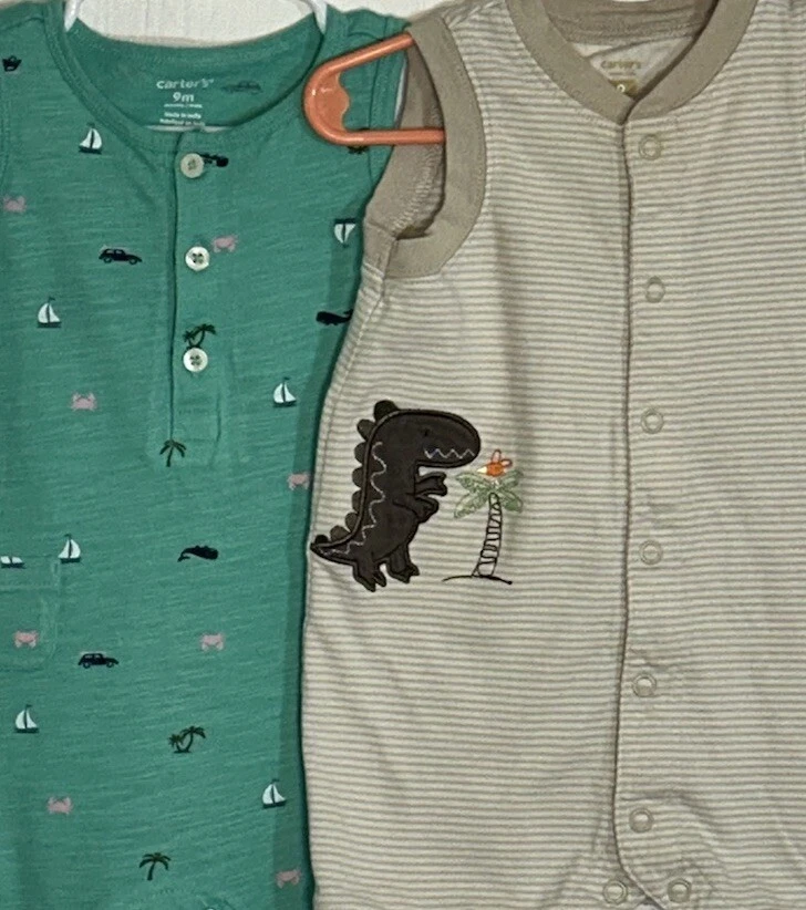 Carter's Bebé Niño 9M Conjunto de Una Pieza Sin Mangas-Lote de 2 Náuticos/Dinosaurios Usado en Excelente Condición Foto 3 de 4