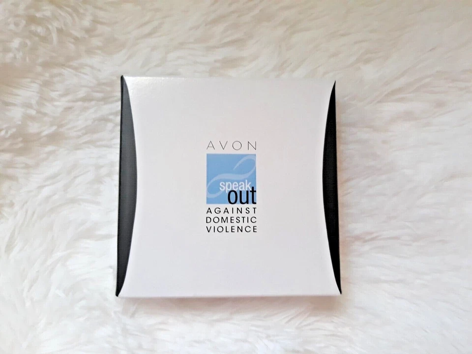Pulsera AVON Empowerment Charm "HABLA CONTRA LA VIOLENCIA DOMÉSTICA" ~ ¡¡NUEVA!!! Foto 2 de 4