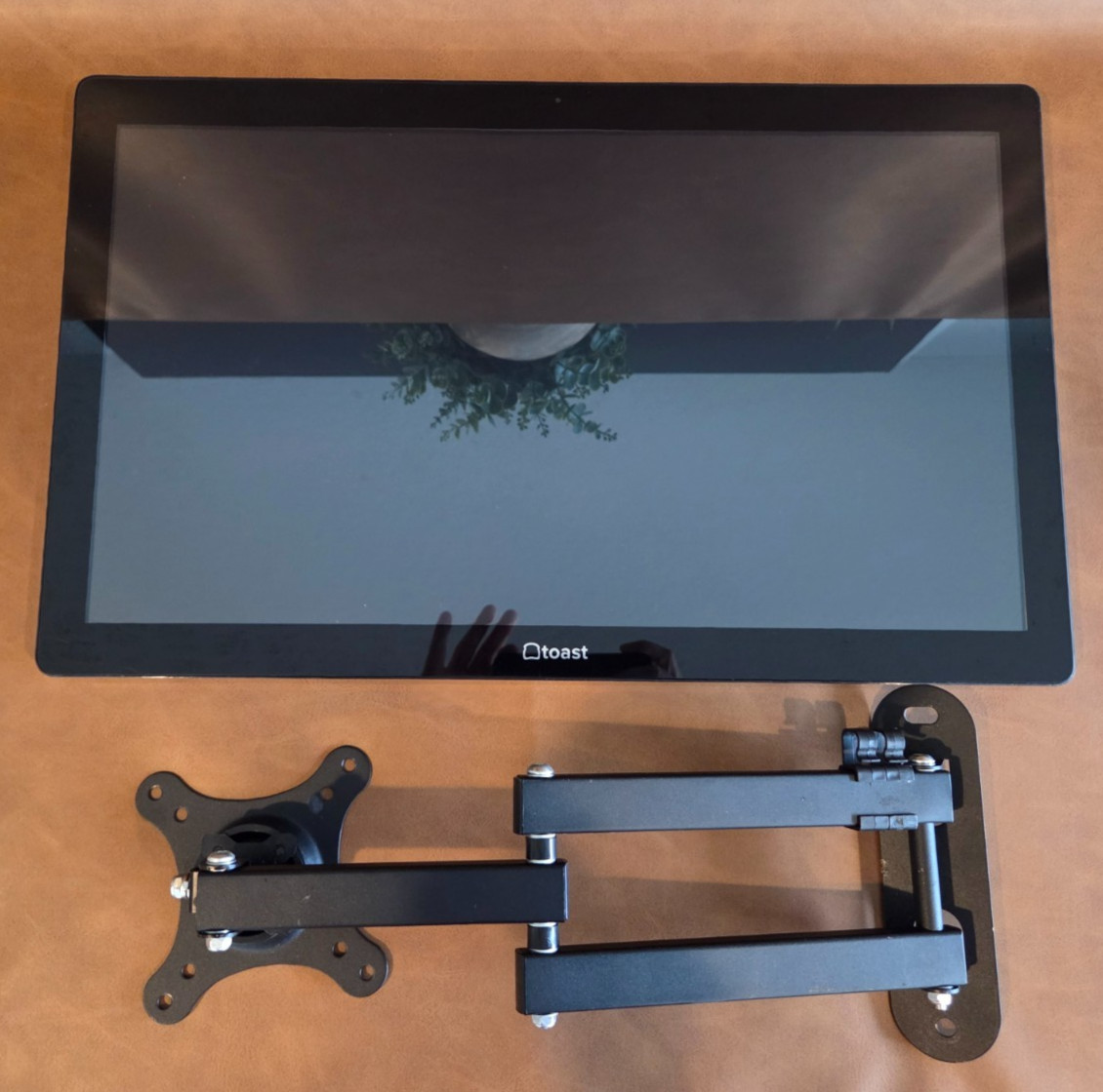 Toast Elo 22" POS Kitchen Display Touchscreen Monitor w/ Wall Mount Arm Terminal