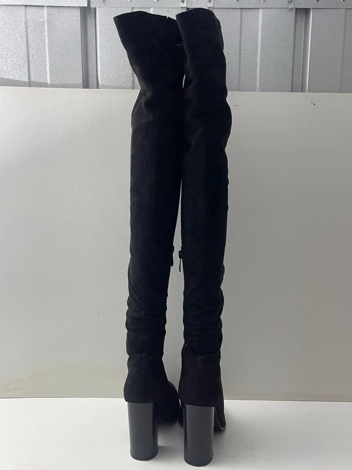 Botas ajustadas Public Desire negras de gamuza con media cremallera lateral sobre la rodilla talla UK 4-A59 Foto 3 de 4