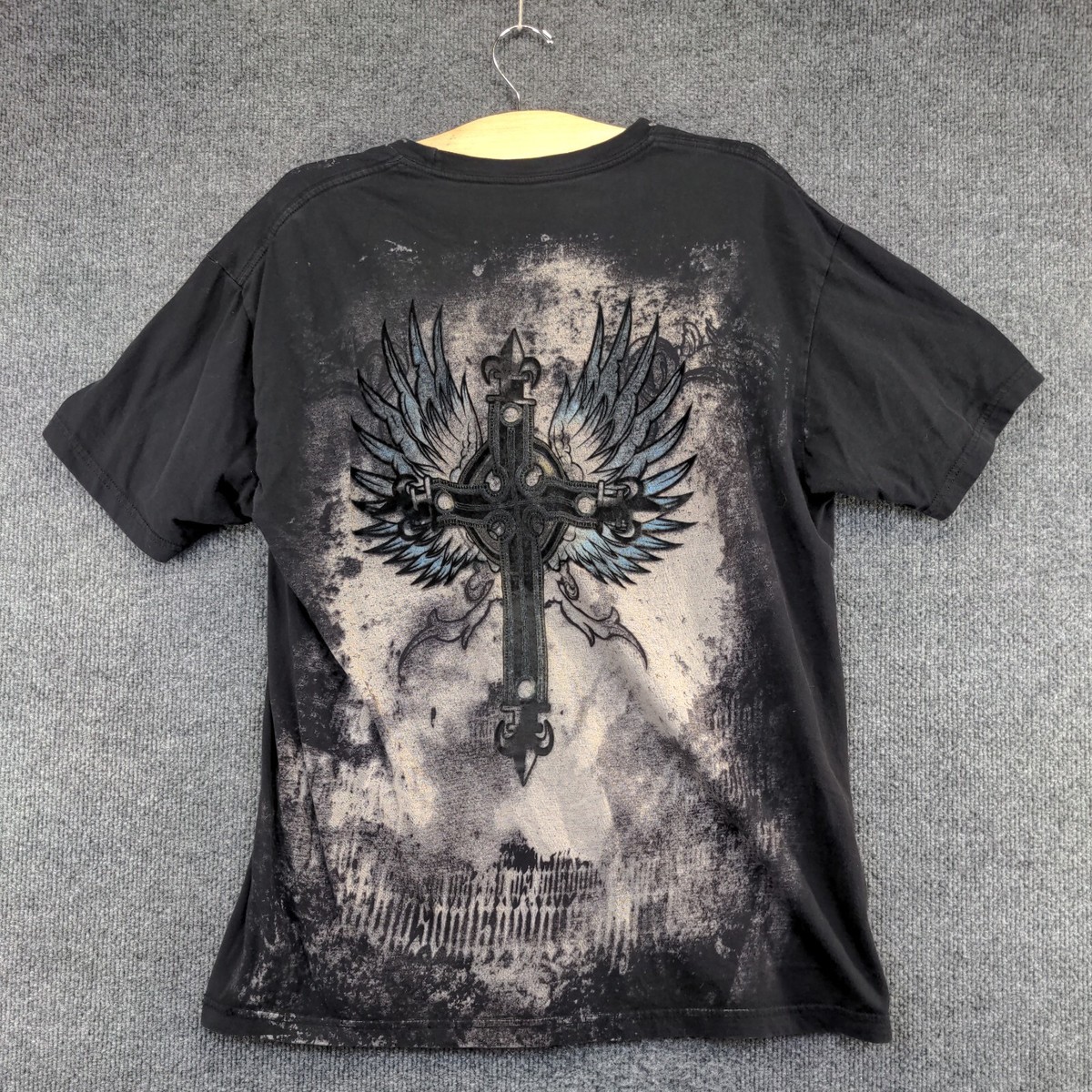 Carbon Black Men's Skull Cross Wings T-Shirt Large Short Sleeve
