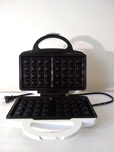 durabrand waffle maker