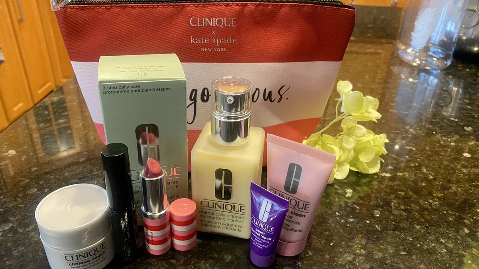 Clinique Lotion 125ml + Kate Spade Hello Gorgeous Skincare Makeup 7-Pc Gift Set