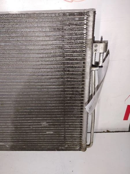 04 05 BMW 545I E60 545 AC CONDENSADOR ASM Foto 2 de 4