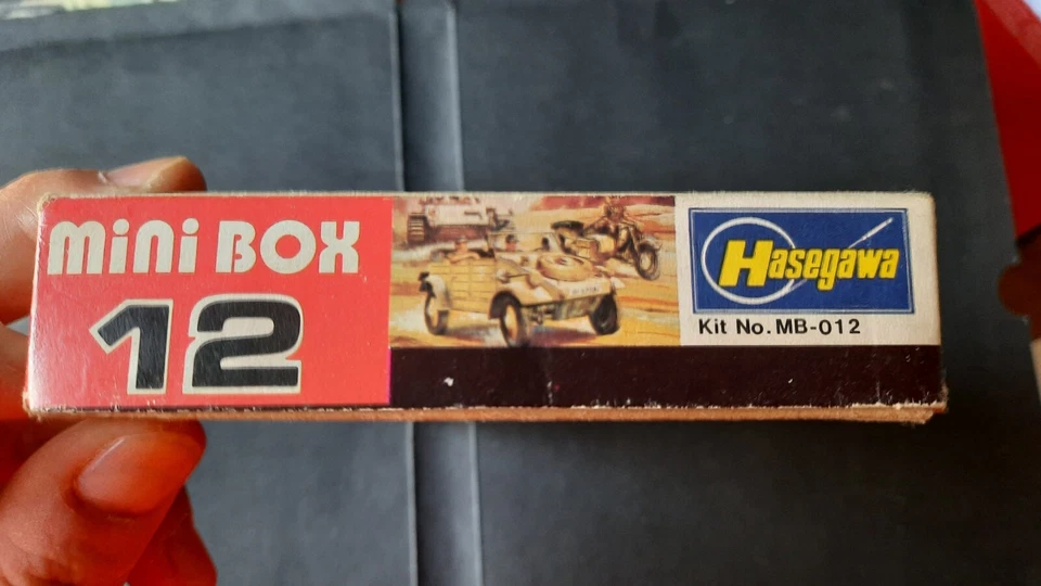 HASEGAWA KUBELWAGEN & B.M.W. Side-car German Army 1/72 mini box 12 - Immagine 3 di 3