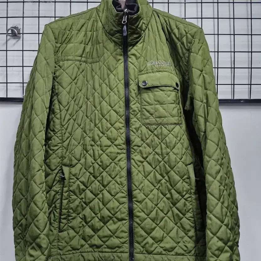 Discovery Quilted Lightweight Polyester Jacket Kh… - image 2