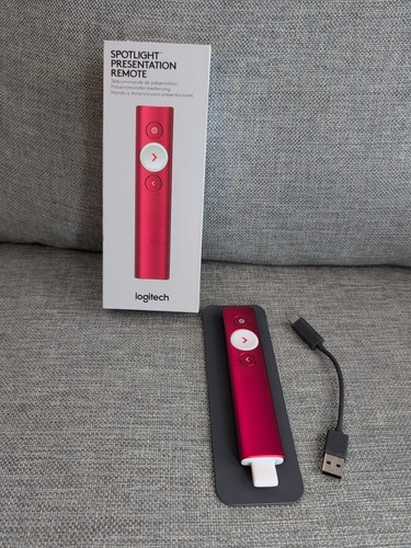 Logitech Spotlight Wireless Presentation Remote Control with USB, Red Used Once