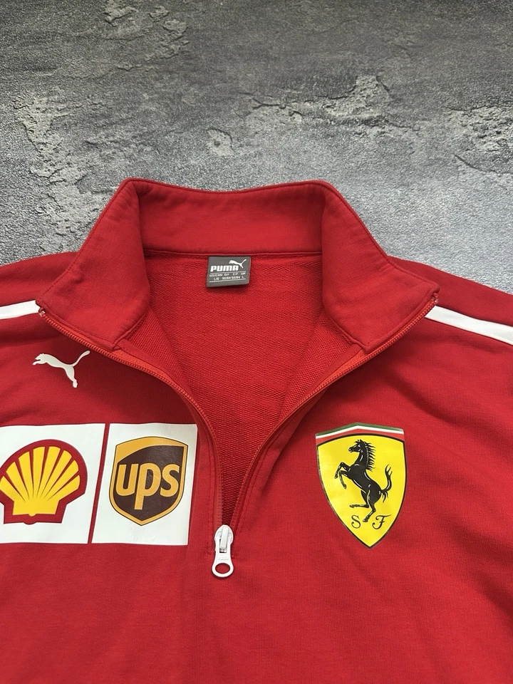 Scuderia Ferrari F1 Team Jacket 2018 Kimi Raikkonen and Sebastian Vettel Size: L - Image 3 of 4