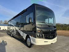 2019 Fleetwood Bounder Extended Living 36FP, Motor Home, Class A, Toy Hauler, RV