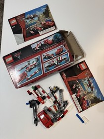 LEGO Cars 2 World Grand Prix Racing Rivalry (8423)