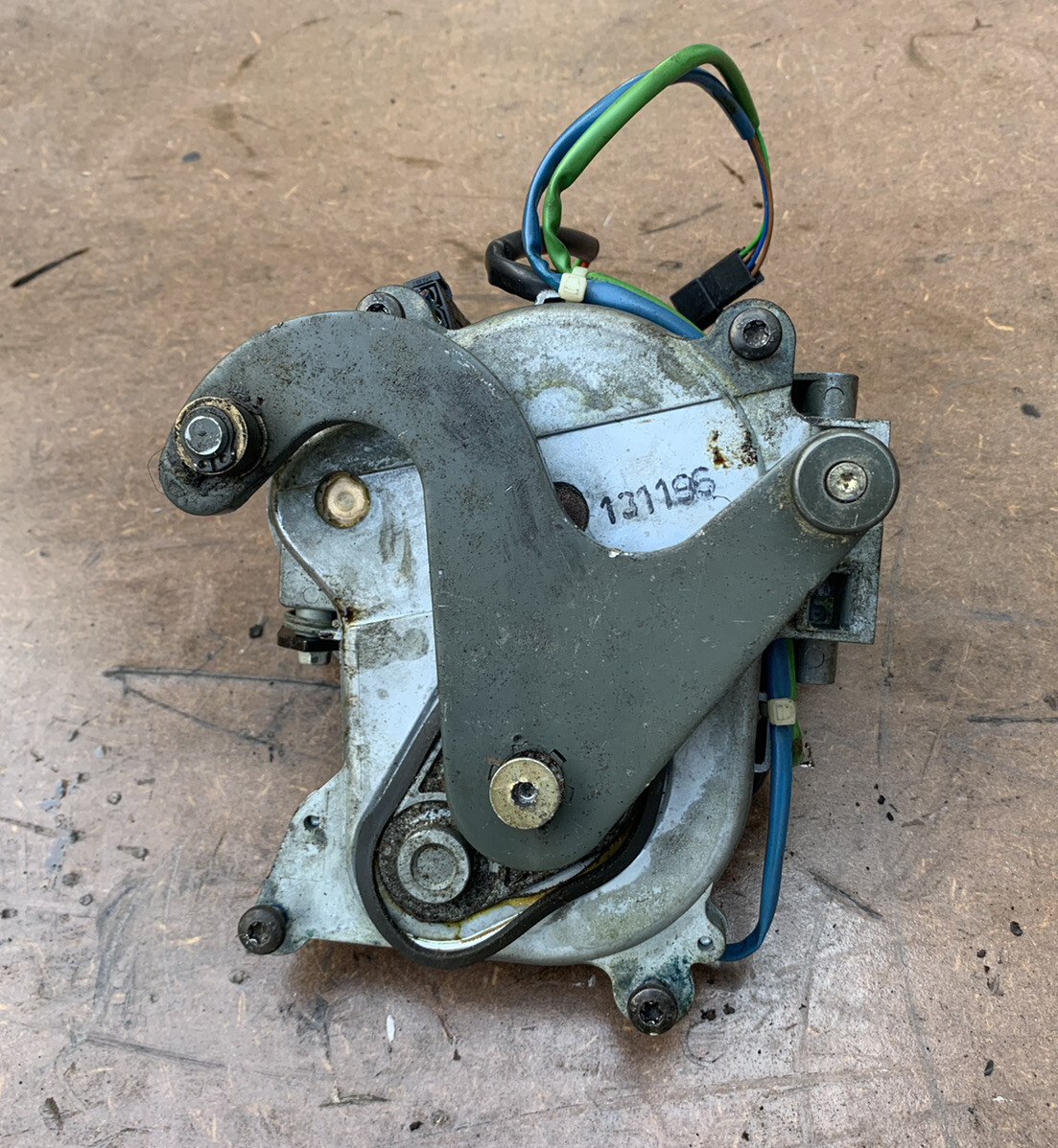 Nido Per Galline Ovaiole Con Raccolta Uova Automatica - Da Esterno, Montaggio A Parete - Foto 2