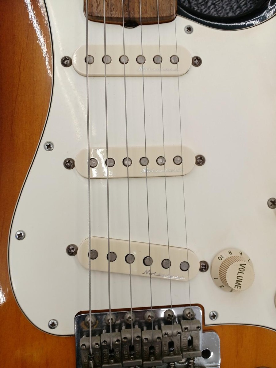 FENDER USA AMERICAN VINTAGE62 STRATOCASTER TYPE Electric Guitar | eBay