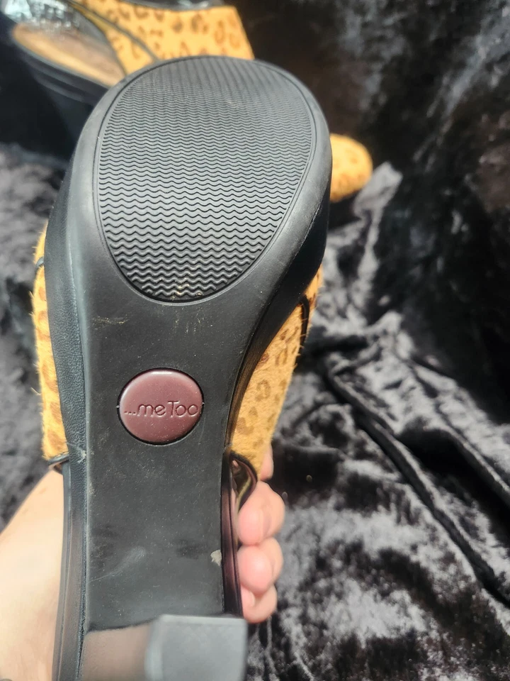 Plataformas para mujer Me Too Mules estampado de guepardo medio cabestrillo talla 8 para mujer Foto 3 de 4