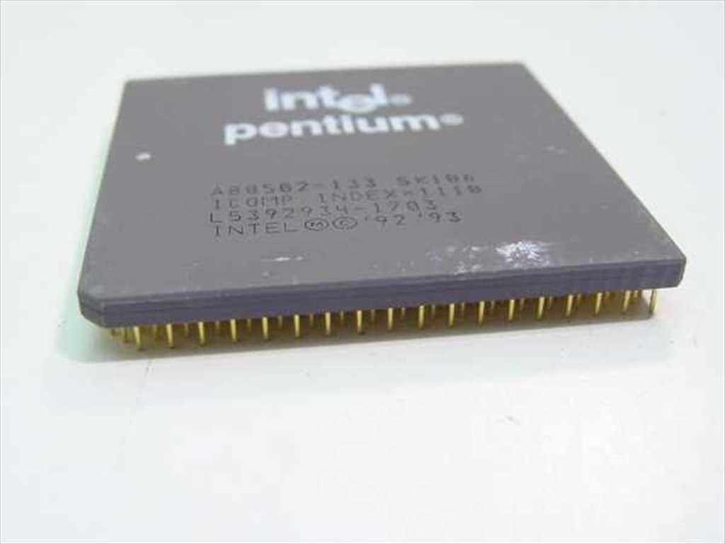 Intel Pentium 133mhz Vintage CPU Socket A80502133 Sy022 for sale