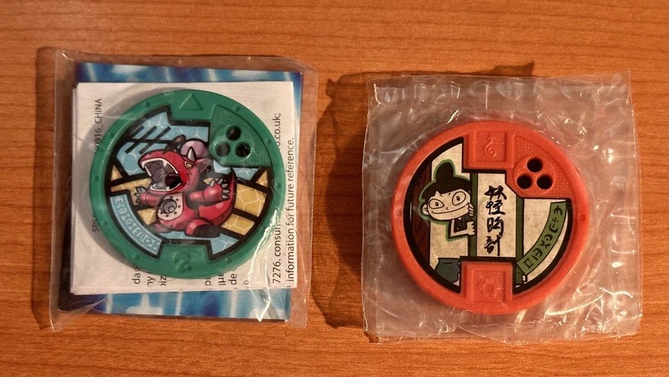 Lot of 35 Yo Kai Watch Yo Motion Series 1 and 4 Legendary and Holos yokai - Imagen 3 de 4