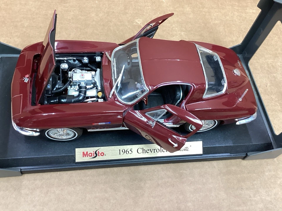 Chevrolet Corvette 1965 Maisto rojo diecast modelo de coche escala 1/18 Foto 3 de 4