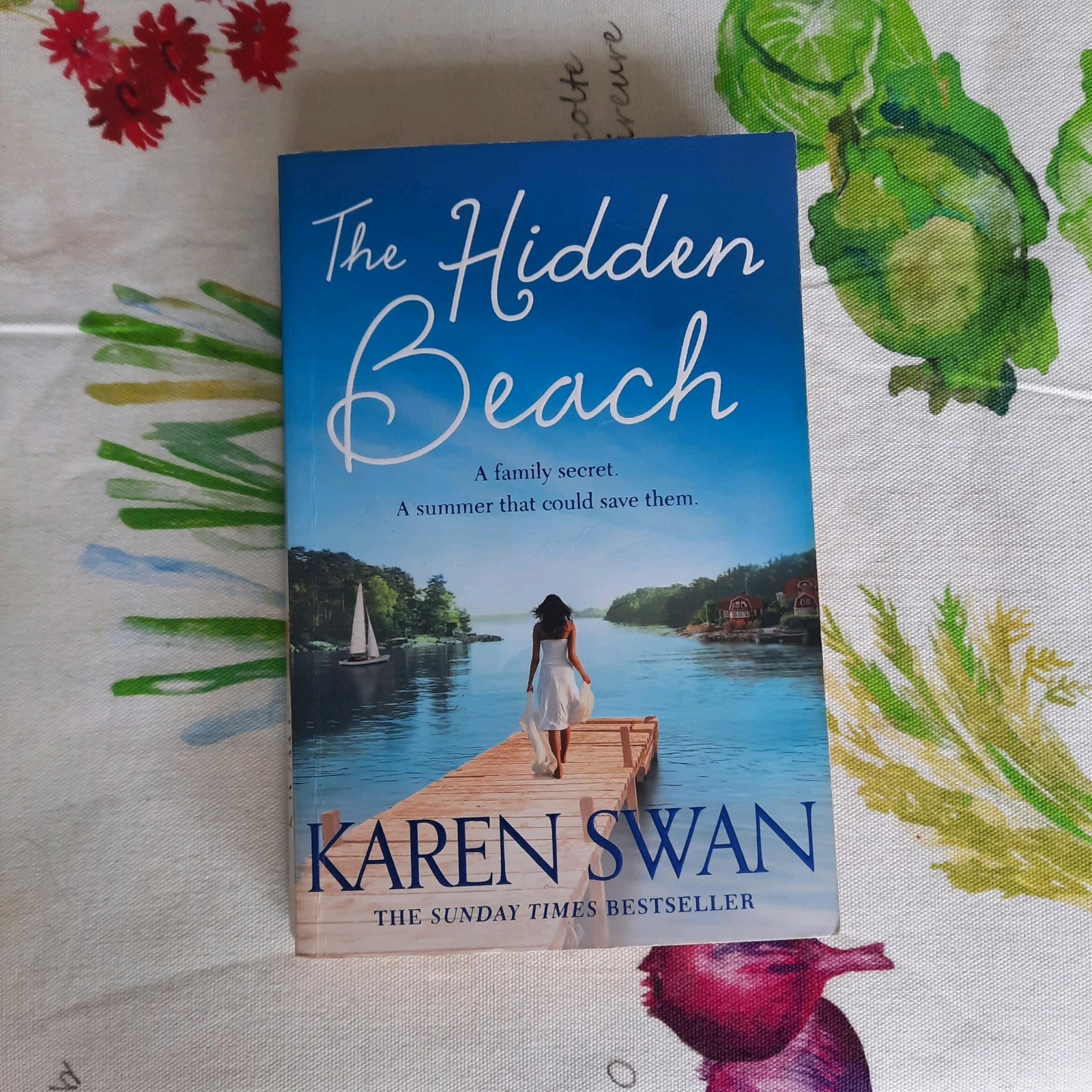 The Hidden Beach by Karen Swan (Paperback, 2020)