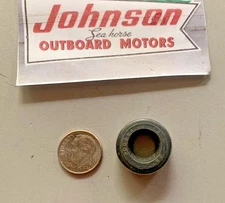 JOHNSON EVINRUDE OEM UPPER DRIVE SHAFT SEAL 300599 327031 1.2 to 7.5HP 55 to 06