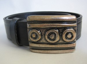 gap black leather belt