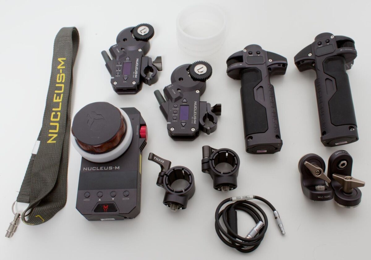 Tilta Nucleus M Wireless Follow Focus Full Kit (Fiz Unit, 2 Tilta Nucleus M Wireless Follow Focus Full Kit (Fiz Unit, 2