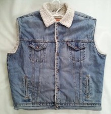 VINTAGE 80's MADE IN USA LEVI'S STRAUSS DENIM VEST IN SIZE XL