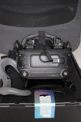 Valve index VR headset  OVP - Mit Kopfkühlung mod und Silicon Überzug Option