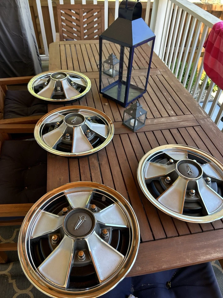 Cubiertas de rueda Plymouth Mag Foto 3 de 4