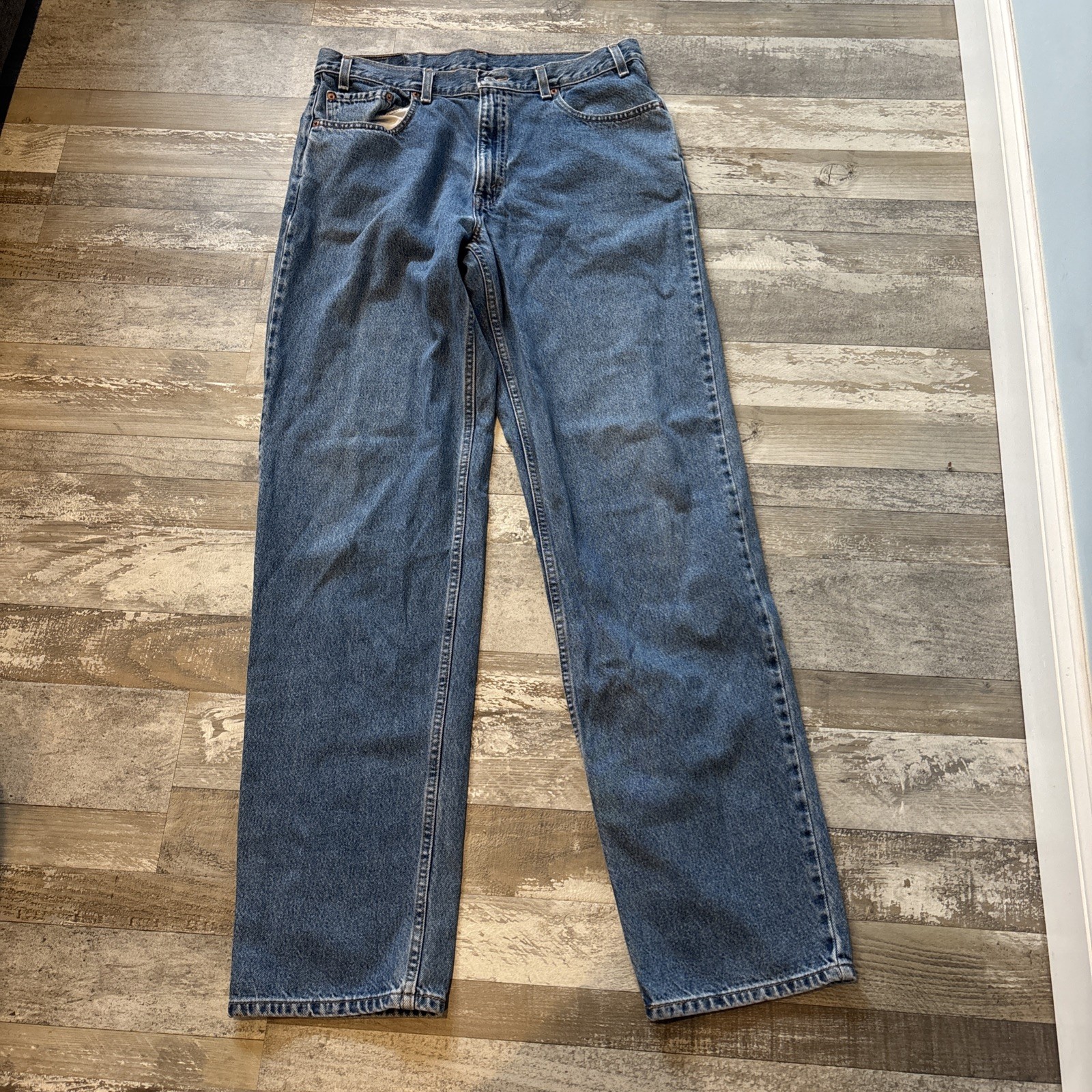 VTG LEVIS 550 MENS SIZE 36 X 36 EUC BLUE DENIM RELAXED FIT VINTAGE Y2K RARE OG image 2