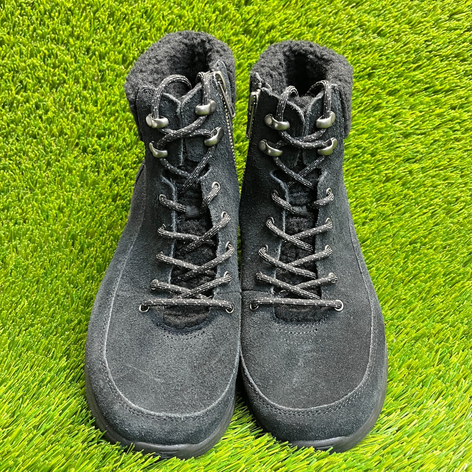 Skechers Glacial Ultra Woodlands Womens Size 9.5 Black Outdoor Winter Boots