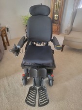 QUICKIE Q300M MINI POWER WHEELCHAIR SEDEO TILT,RECLINE, LEGS.ATTENDANT /Charger