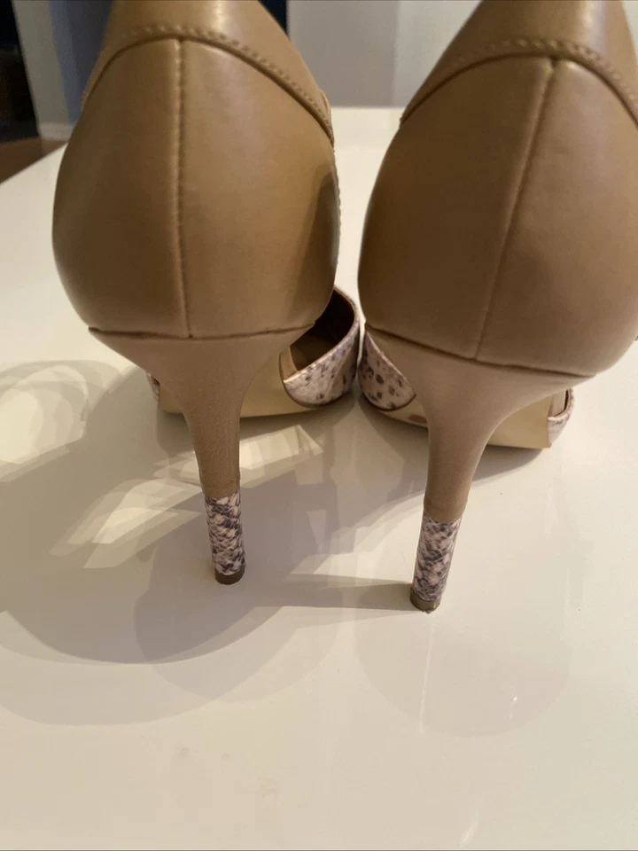 BCBG 高跟鞋蛇皮米色皮革 9 码 — 第 4/4 张图片