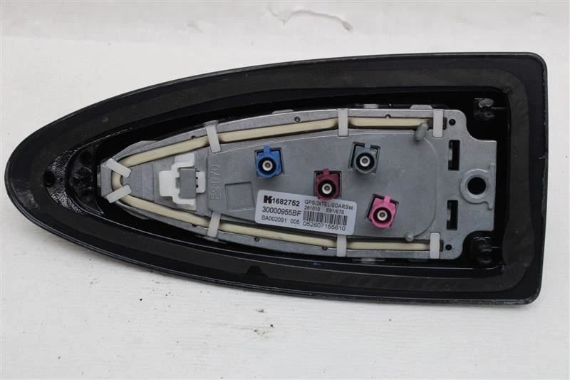 ANTENA RADIO BMW 550i GT 2011 11 1095342 Foto 2 de 4