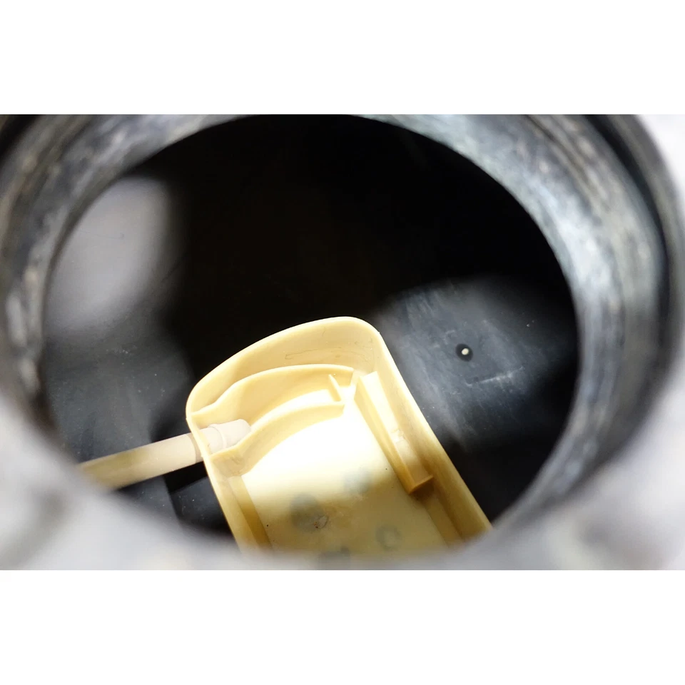 BMW E36 318ti 1997-1999 sumidero tanque de suministro de combustible de plástico de fábrica tardía OEM Foto 4 de 4