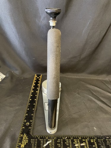 Uline Heavy Duty Stretch Wrap Dispenser For 12-18-In Roll H-295 Rubber Handgrip - Picture 4 of 9