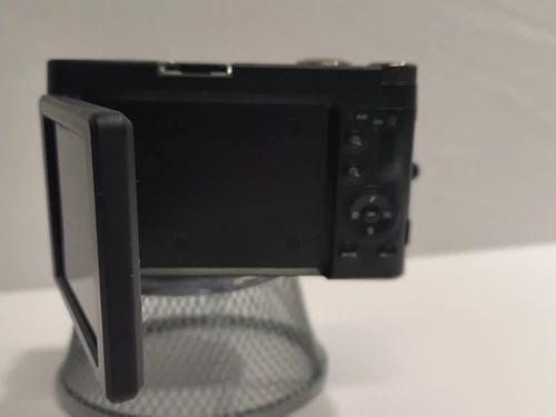 Merlcam 4K 16X 48MP 3 Inch 180° Flip Screen Vlogging Camera for YouTube