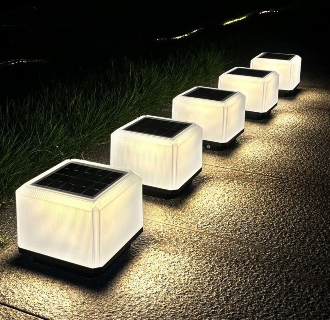 Lampada Solare LED Segnapasso Decorativa IP65 foto 5