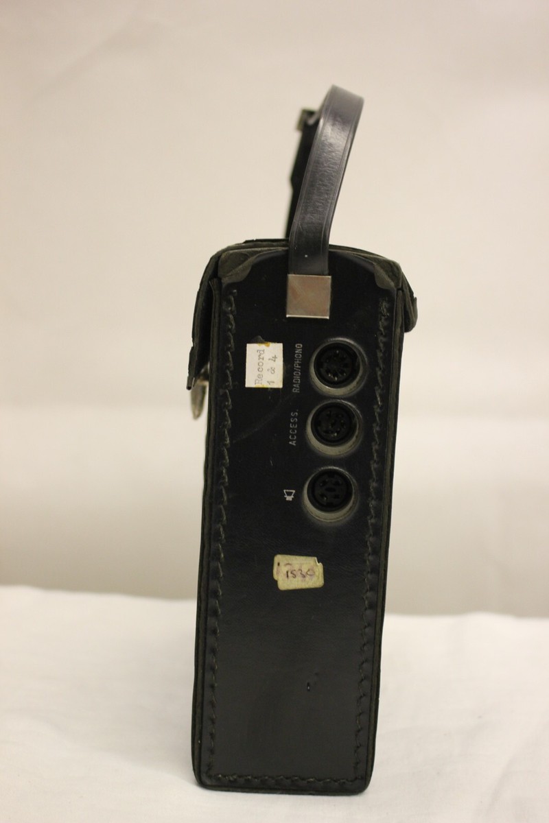 UHER CR 210 STEREO CASSETTE RECORDER WITH LEATHER CASE SPARE